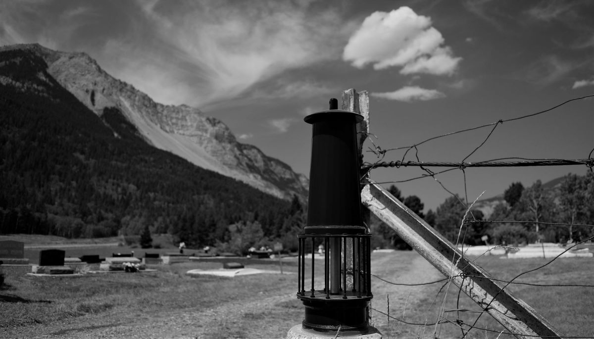 Niagara Falls of the West (and more&nbsp;ghosts)